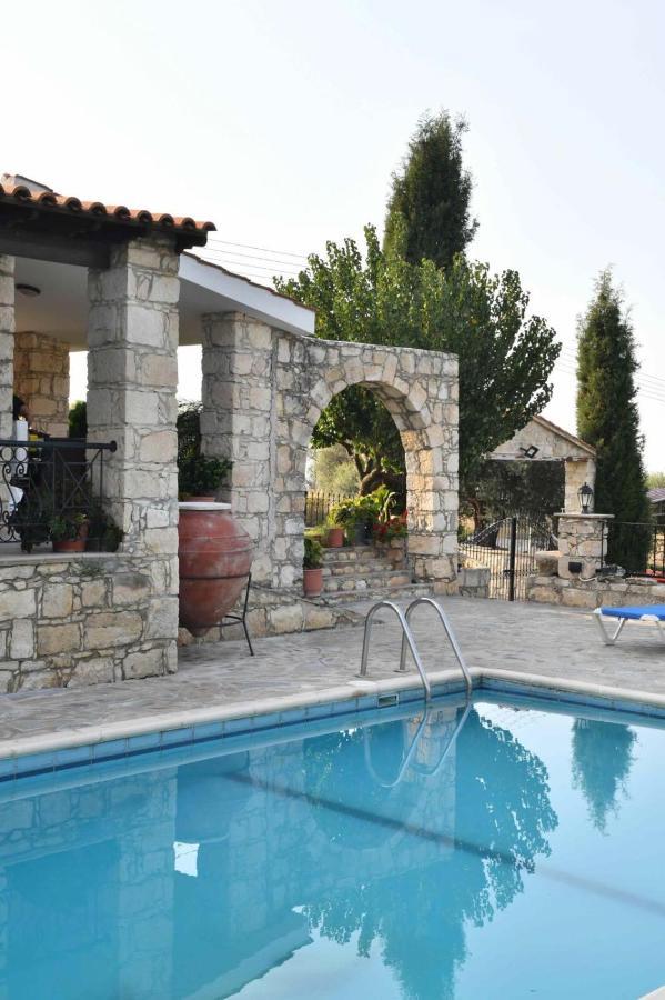 Lasa Black Rock Villa Paphos Exterior photo