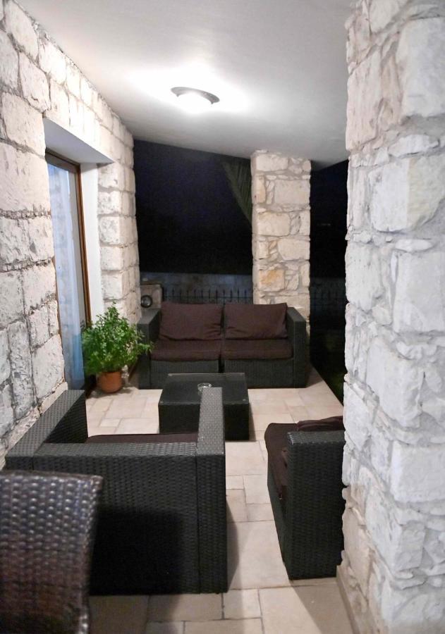 Lasa Black Rock Villa Paphos Exterior photo