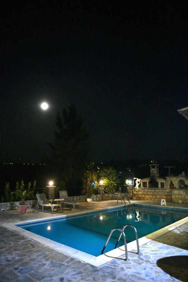 Lasa Black Rock Villa Paphos Exterior photo
